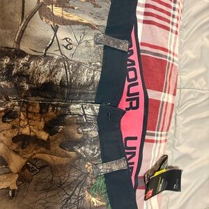 Under Armour Camo and Pink Hunting pants